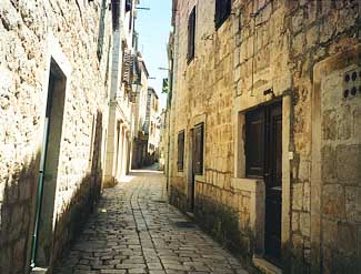 Stari Grad
Street